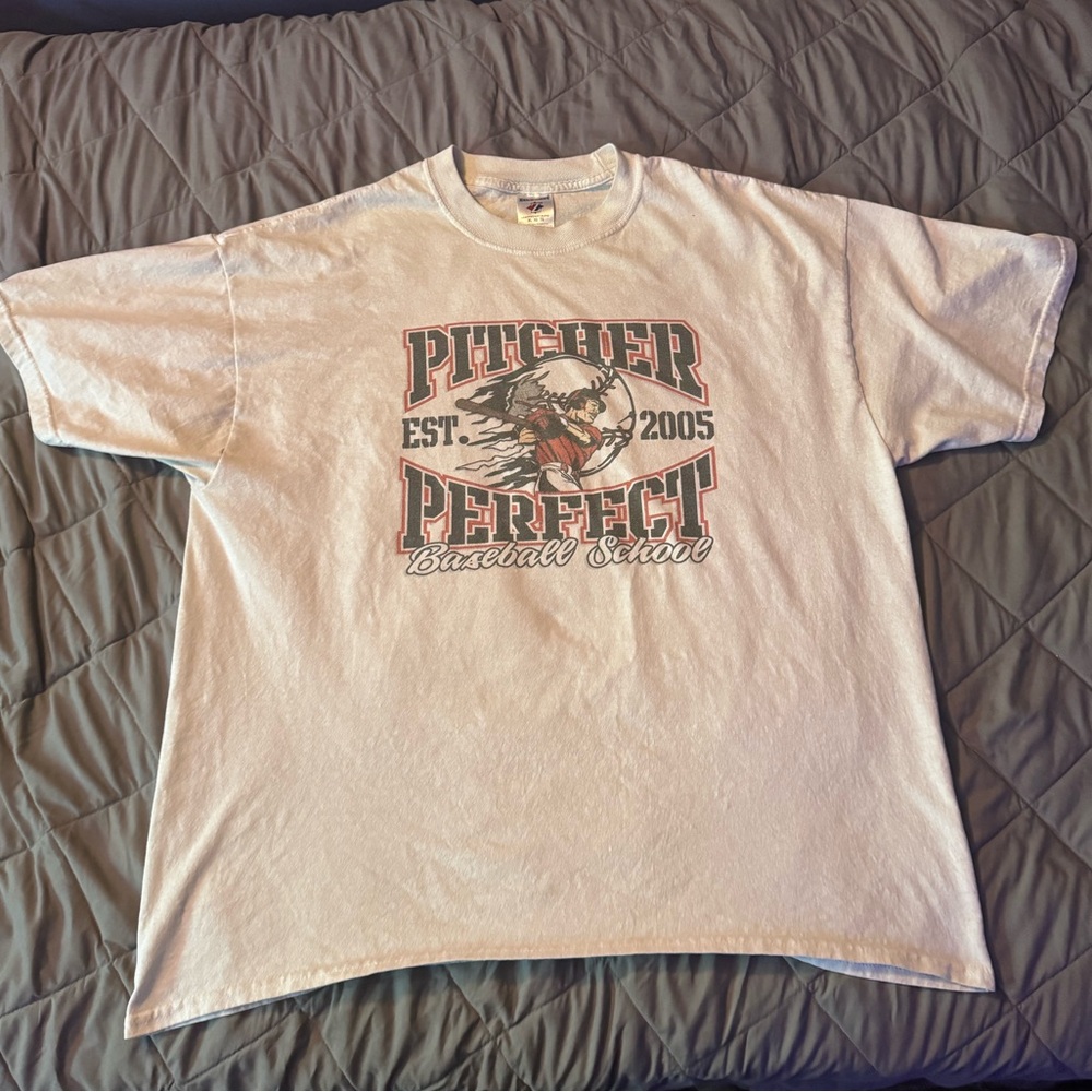 XL Pitcher Perfect Graphic Tee🤍
